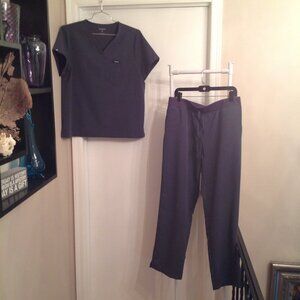 EUC Jaanuu Scrubs Set Pants Shirt Top Charcoal Gray Grey L